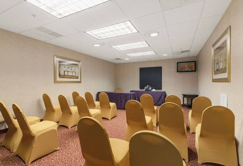 فندق Sleep Inn & Suites