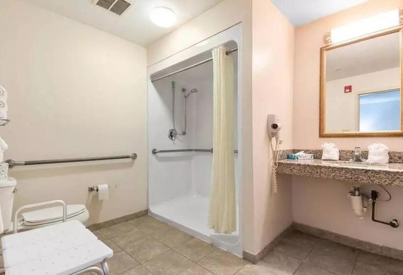 هتل Sleep Inn & Suites