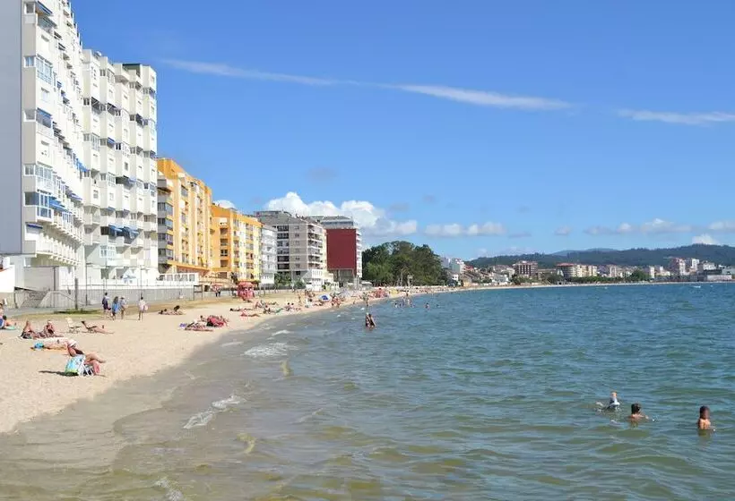 Отель Playa Compostela