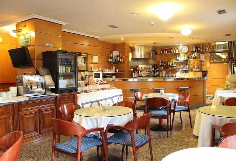 בית מלון כפרי Playa Compostela