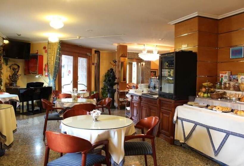 בית מלון כפרי Playa Compostela