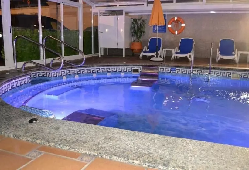 Отель Playa Compostela