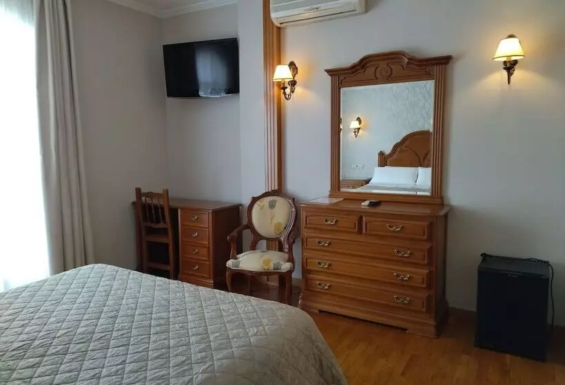 Отель Playa Compostela