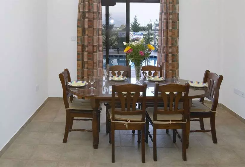 Regina's Exclusive Villas