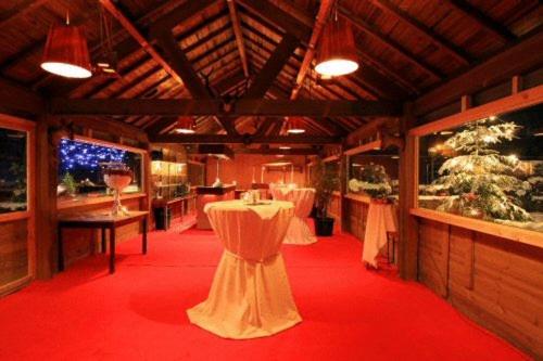 هتل Val De La Cascade