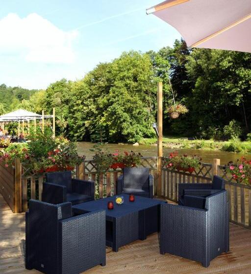 هتل Val De La Cascade