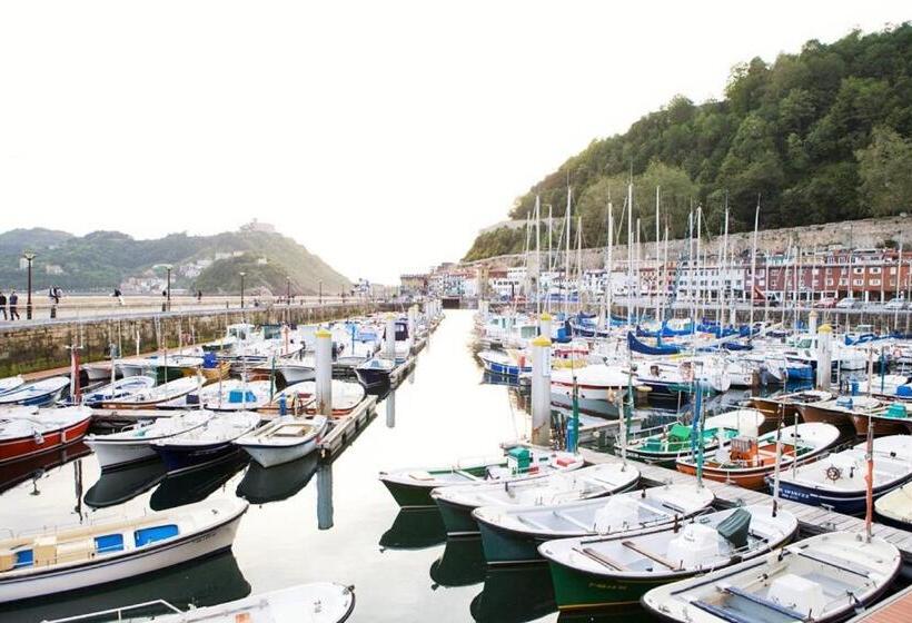 هتل Zaragoza Plaza