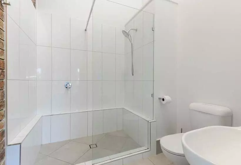 Lychee Tree Holiday Apartments