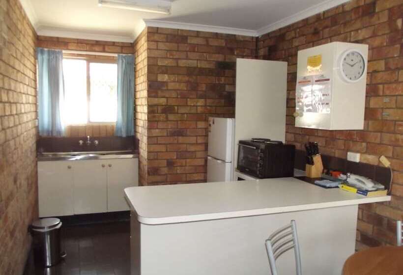 فندق على الطريق Bridge Street Motor Inn