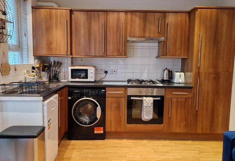 Citystay Albert Apartments In Hendon Nw4