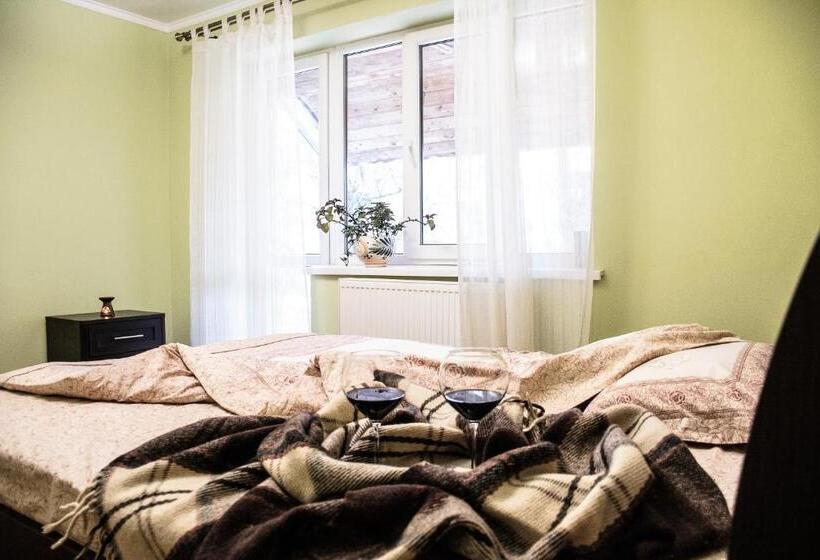 住宿加早餐 гостьовий дім тая