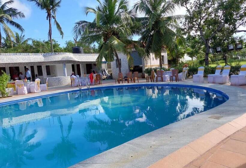 فندق Coral Beach Resort