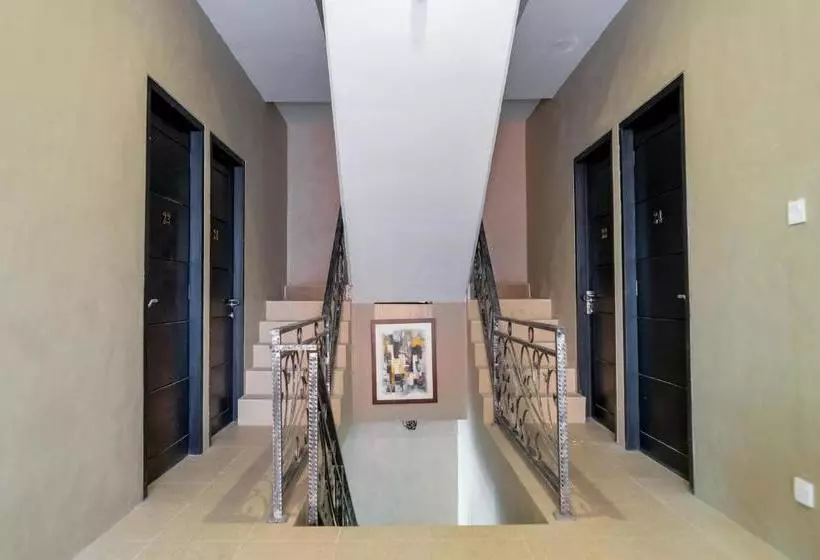 ホテル Graceland Inn Batam Redpartner