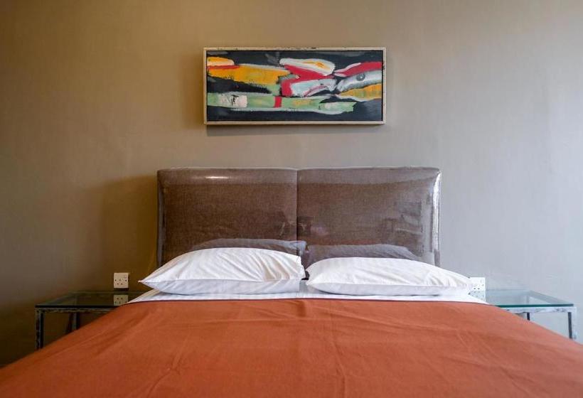 호텔 Graceland Inn Batam Redpartner