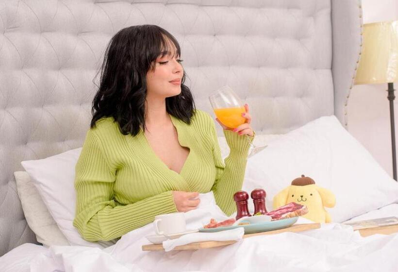 پانسیون Velvet Hostal La Novena