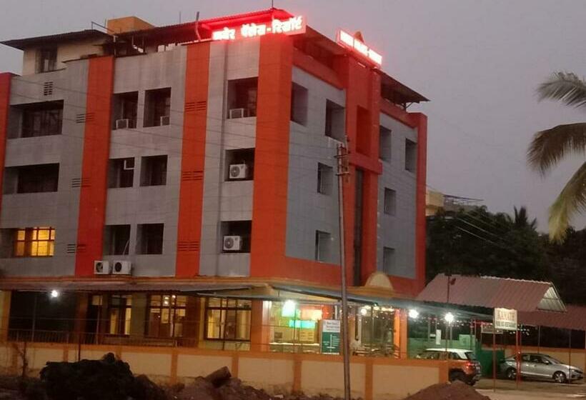 ホテル Pop 84791 Kuber  S Kamath Residency