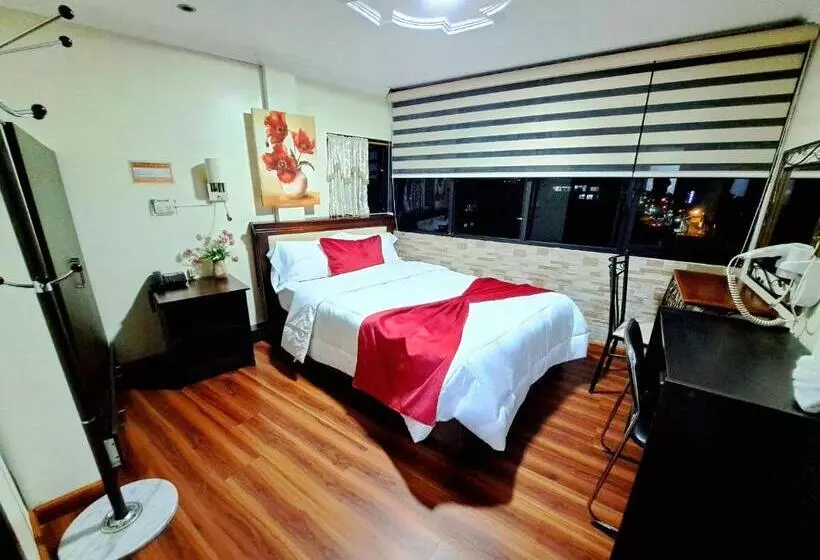 هتل Virgen Del Cisne