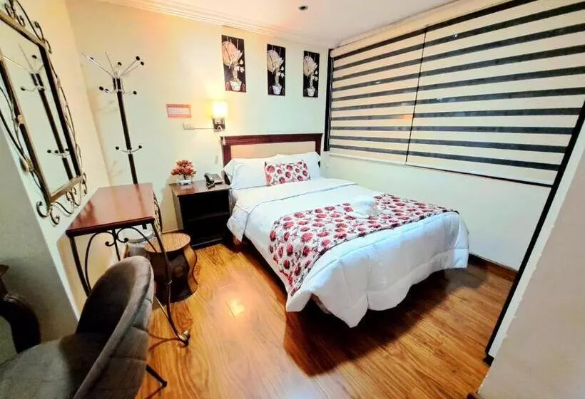 هتل Virgen Del Cisne