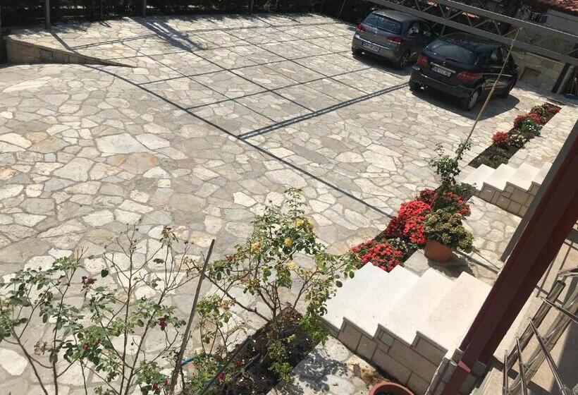 پانسیون Apartmani Tomovic