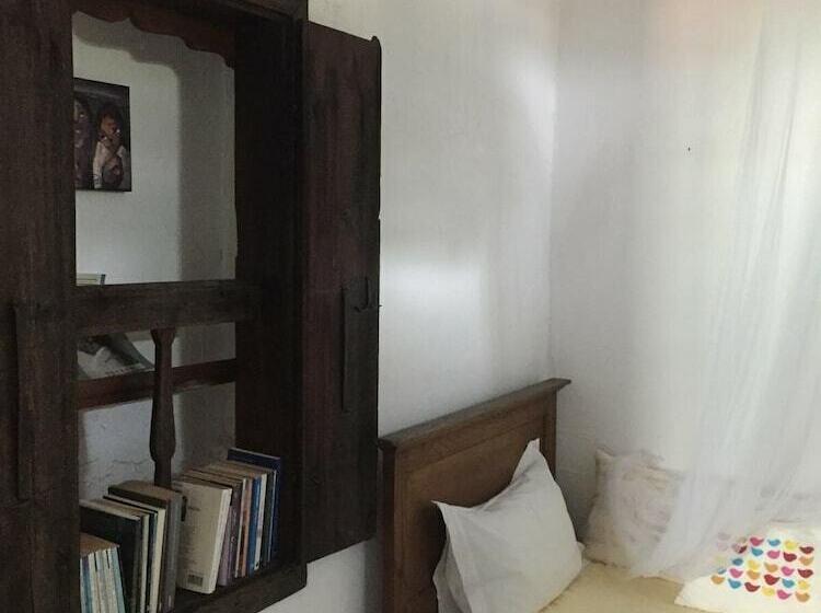 פנסיון Dimitri Ada Evi & Restaurant