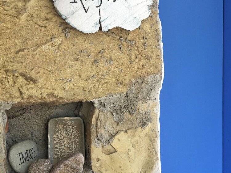 פנסיון Dimitri Ada Evi & Restaurant