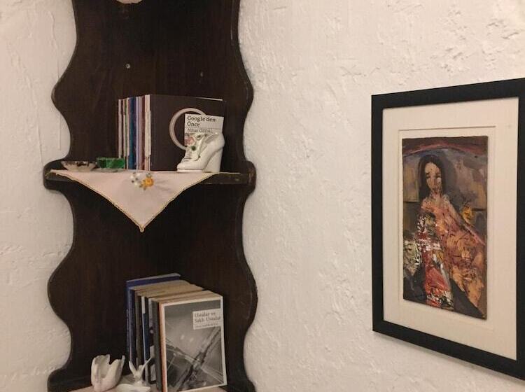 פנסיון Dimitri Ada Evi & Restaurant