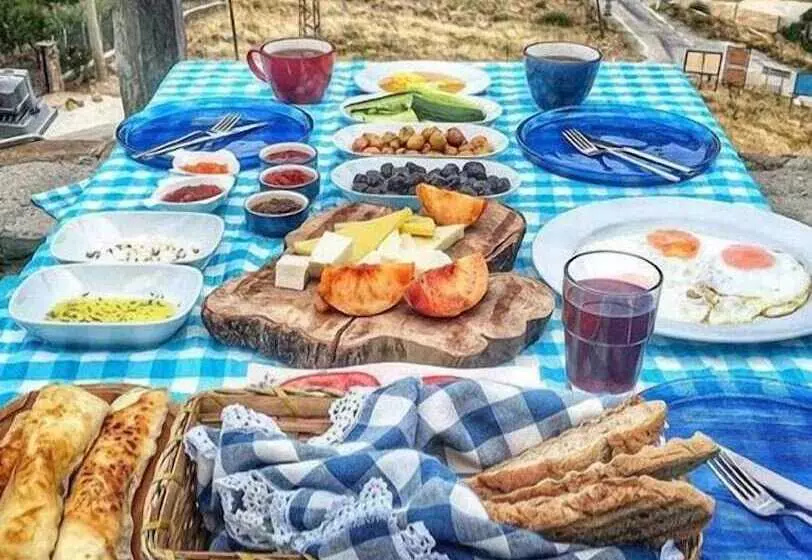 Majatalo Dimitri Ada Evi & Restaurant