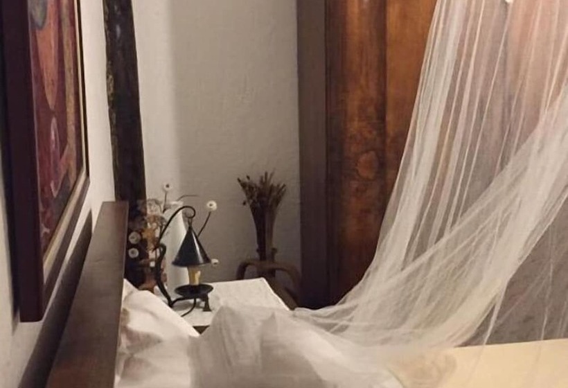 פנסיון Dimitri Ada Evi & Restaurant