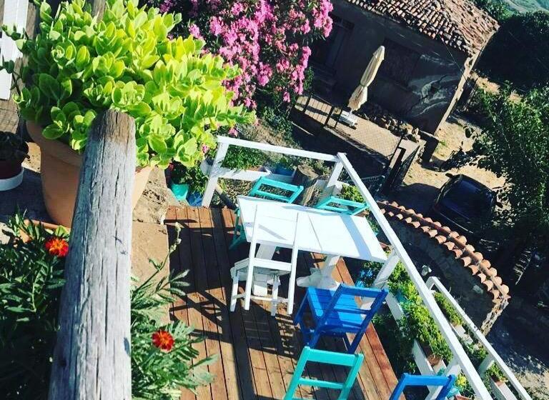 פנסיון Dimitri Ada Evi & Restaurant