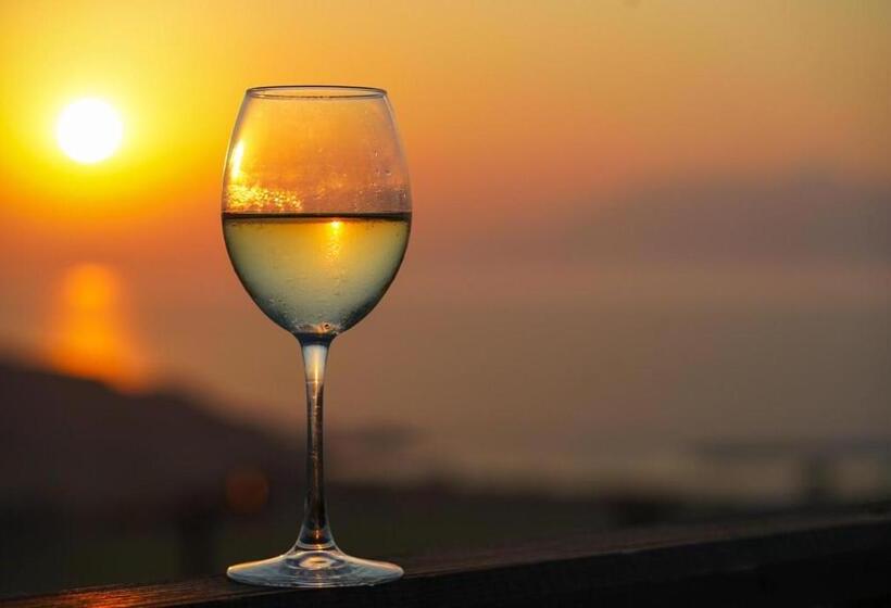 פנסיון Dimitri Ada Evi & Restaurant