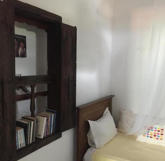 פנסיון Dimitri Ada Evi & Restaurant