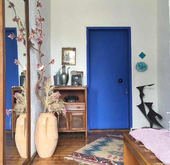 פנסיון Dimitri Ada Evi & Restaurant