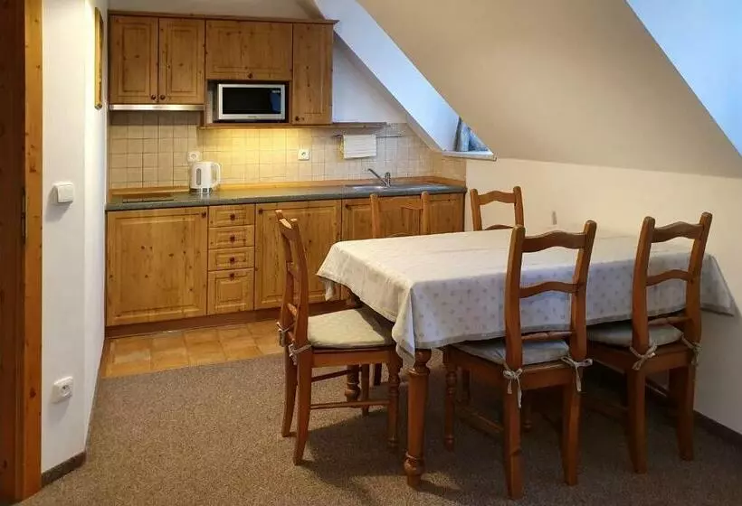 Majatalo Selský Dvůr 2