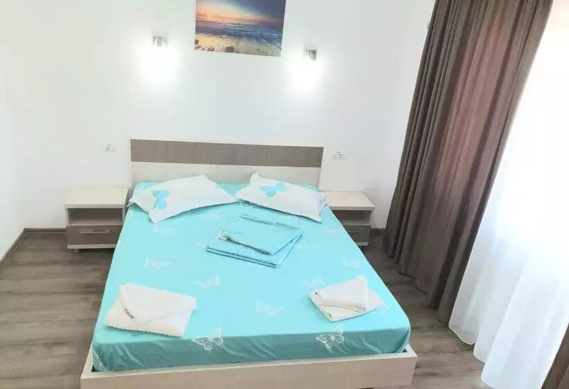 Pensiune Vila Yna