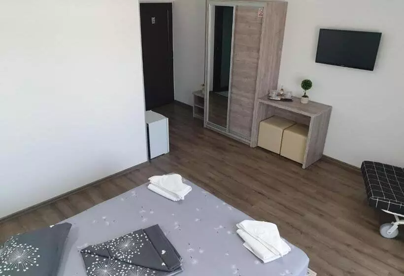 Pensiune Vila Yna