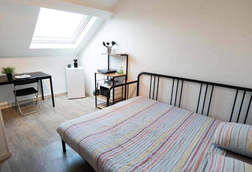 فندق Capstay   Trith Netflix