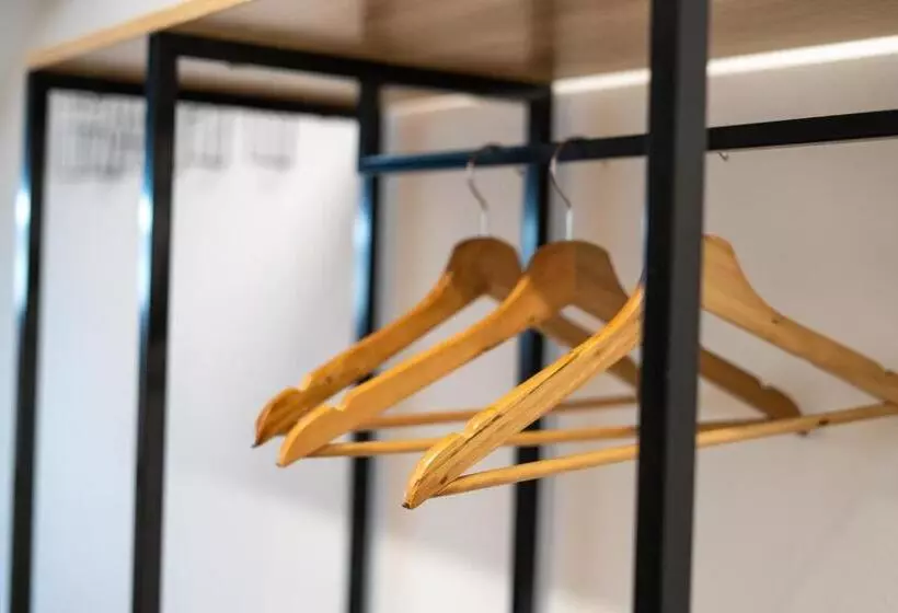 Hotelli Capstay   Trith Netflix