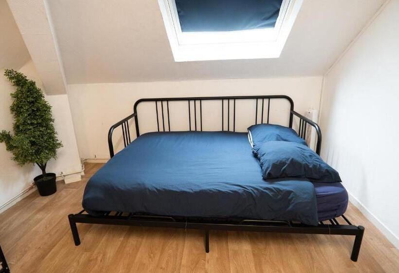 فندق Capstay   Trith Netflix