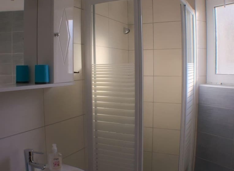 酒店 Nikolaki Rooms