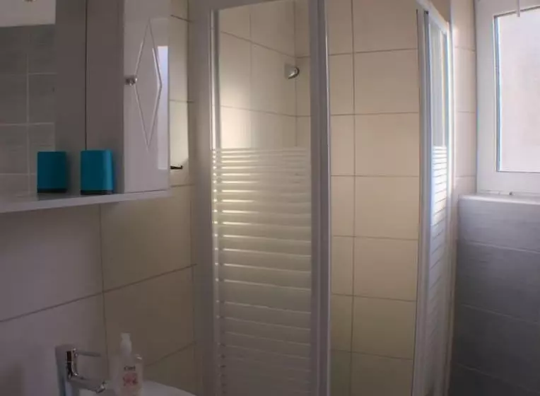 ホテル Nikolaki Rooms