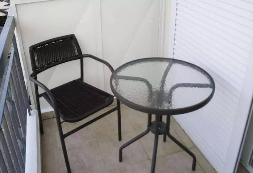 ホテル Nikolaki Rooms