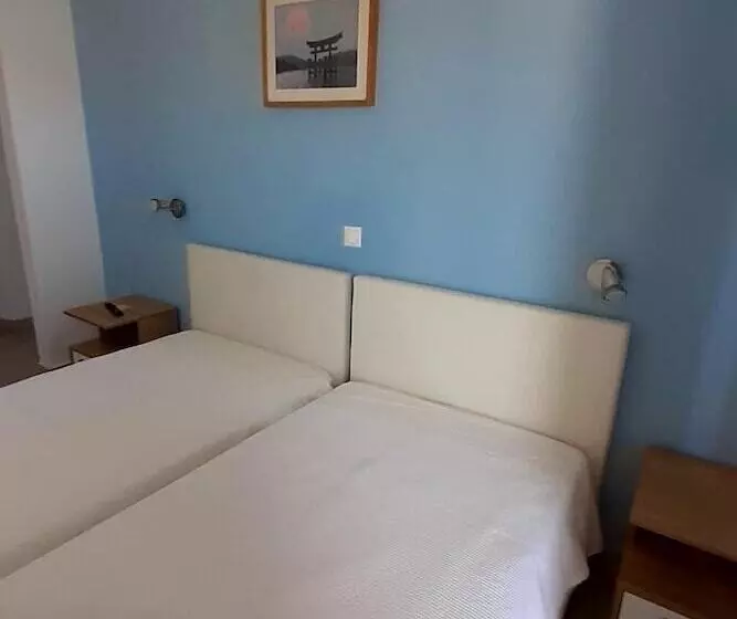 ホテル Nikolaki Rooms