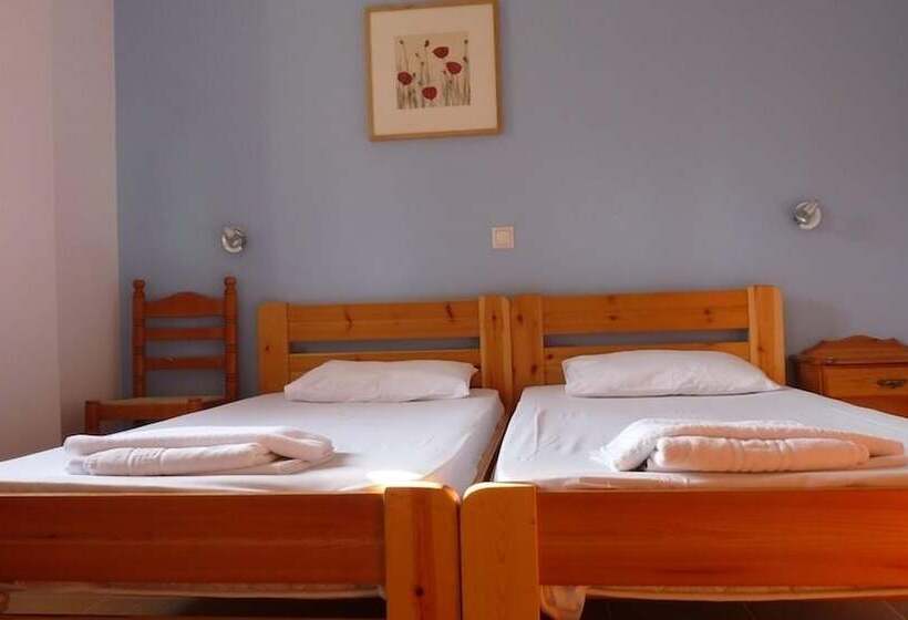 酒店 Nikolaki Rooms