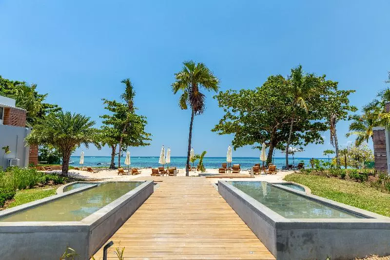 هتل Manta Cove By Horizon Holidays