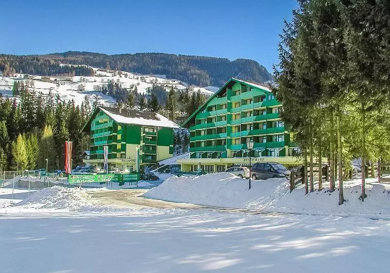 Alpine Club Resort
