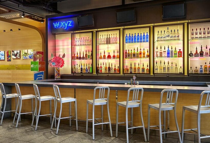 فندق Aloft Montreal Airport