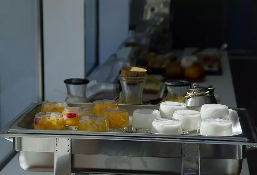 Отель As Torrent