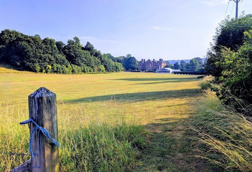 ホテル Broome Park