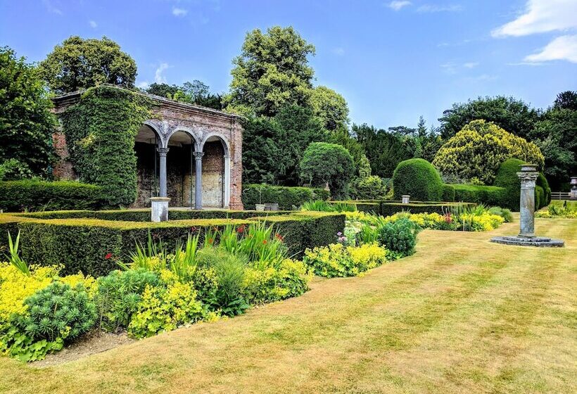 ホテル Broome Park