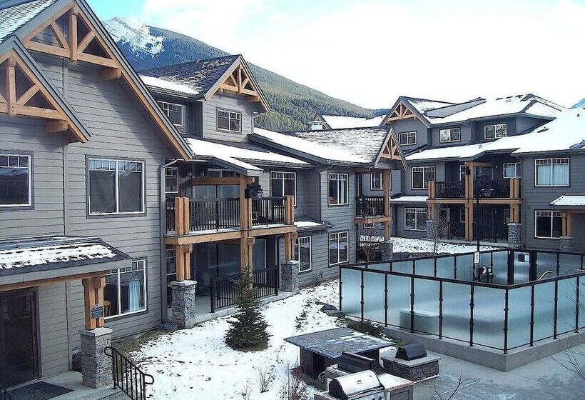 هتل Copperstone Resort